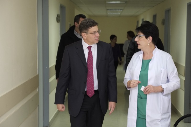 Israeli Ambassador to Georgia Yuval Fuchs Visited TSMU G. Zhvania Pediatric   Academic Clinic